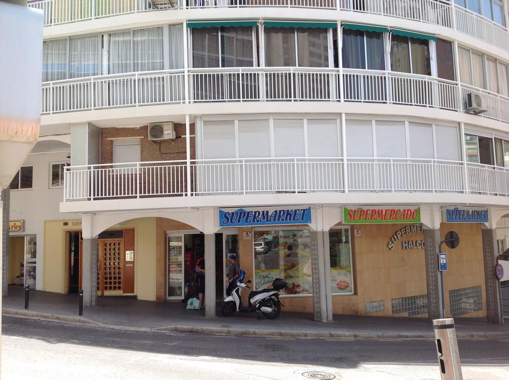 Edificio Aries Apartamento Benidorm Exterior foto